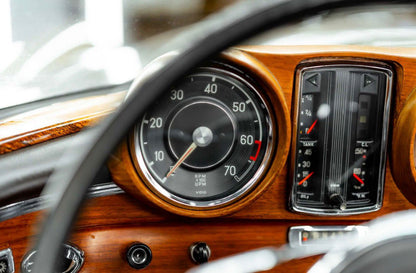 KIT 2 AMG WALL CLOCK (SLS GTR AND OLD CLASSIC)